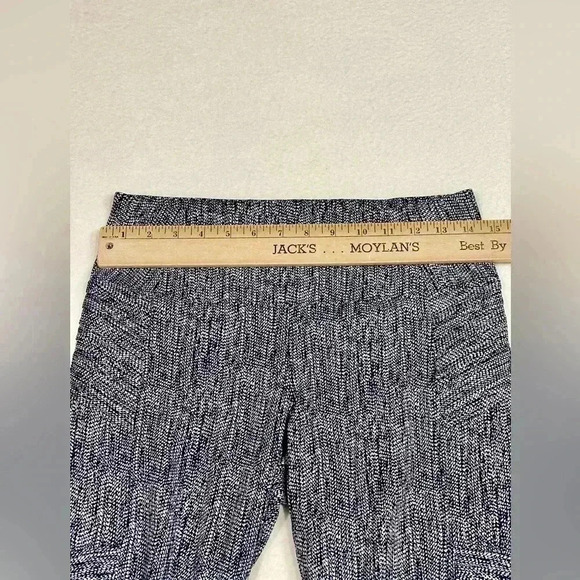 Athleta Delancey Textured Moto Tight Womens Med. Black White Ankle Zip like new - Picture 6 of 7